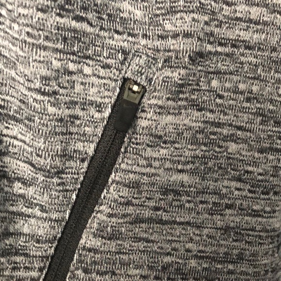 NIKE Dri-fit LIghtweight Full Zip Jacket - Picture 5 of 5